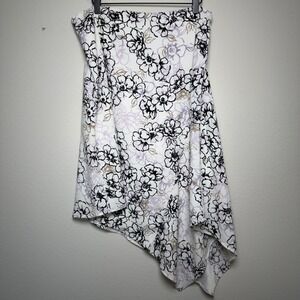 White House Black Market Women y2k Skirt 214 White Floral Asymmetrical Artsy
